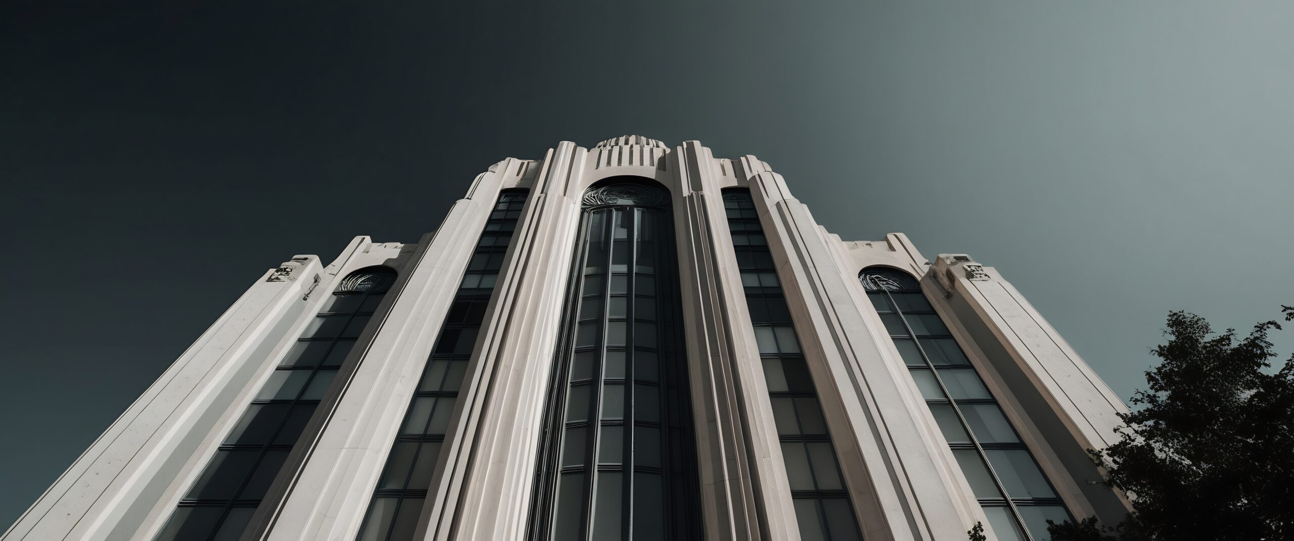 leonardo-phoenix-art-deco-building-with-geometric-design-8